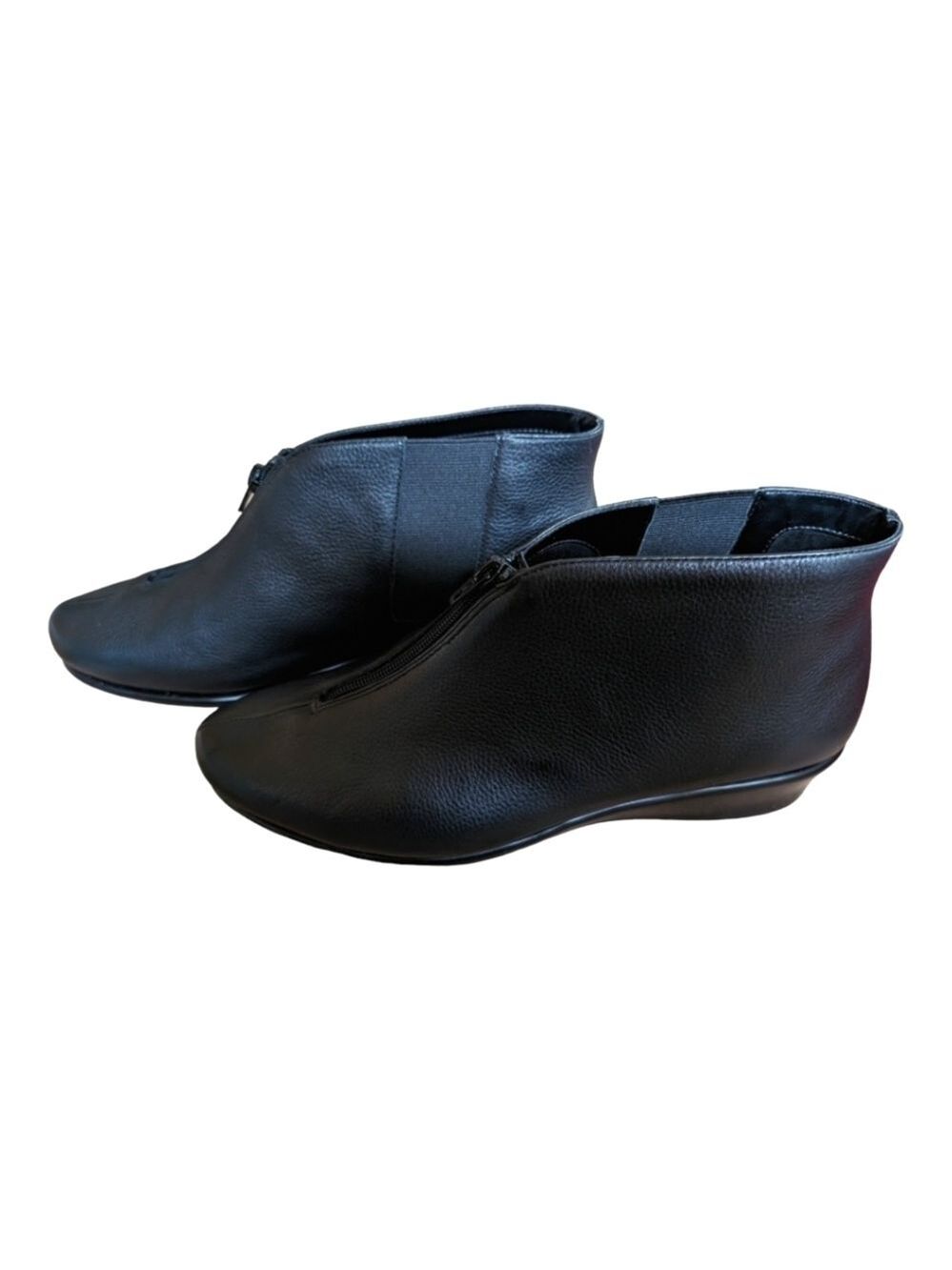 NEW Aerosoles - Women’s Allowance Black Leather Zip Front Ankle Boot Size 11W